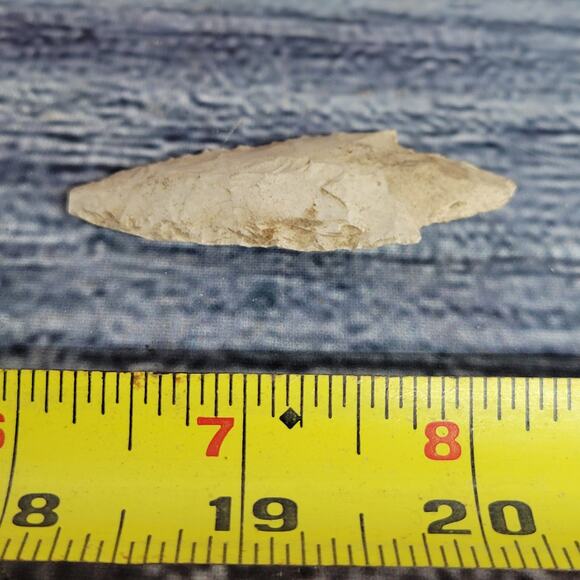 WI / ILL area white/cream color Collectible arrowhead - Picture 4 of 8